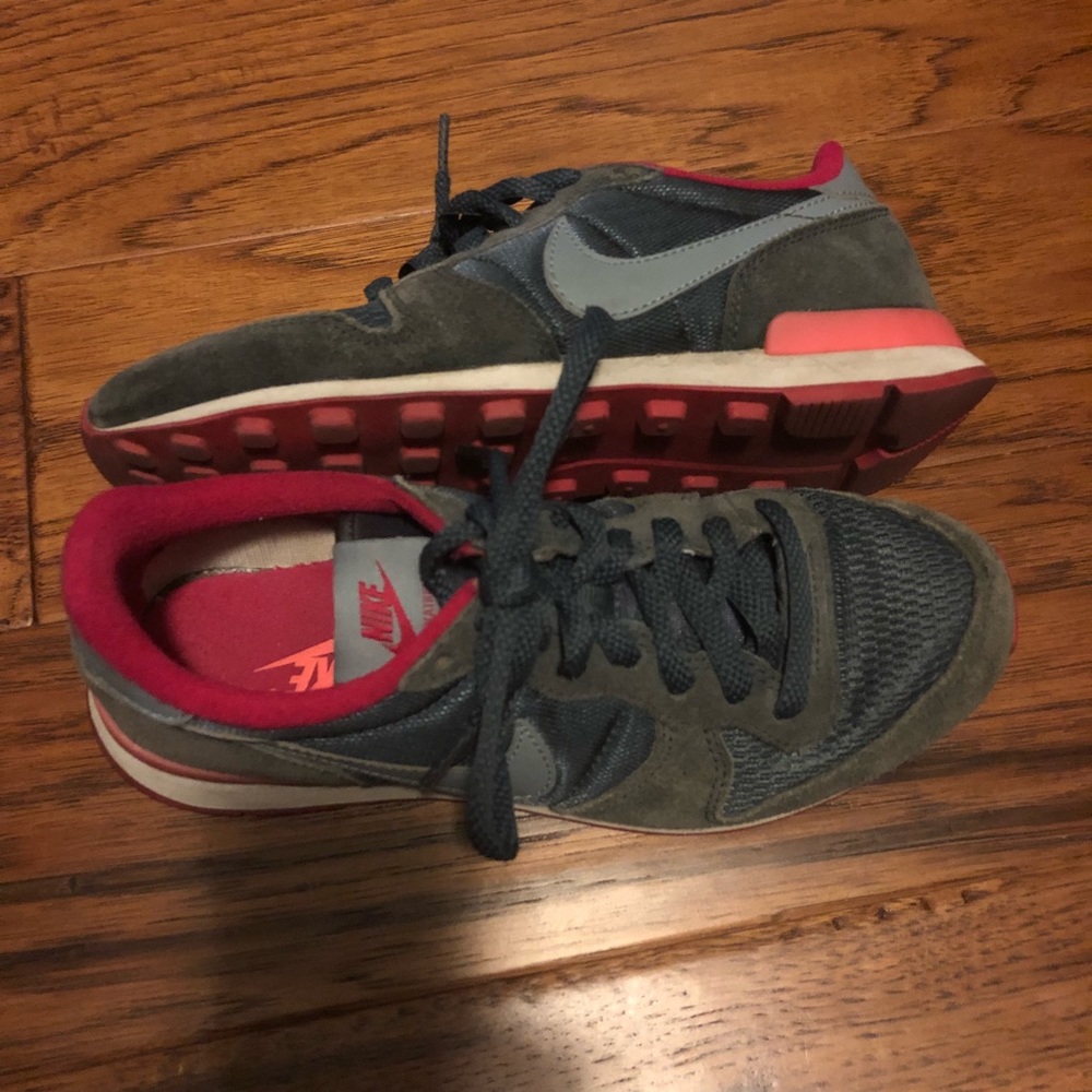 Nike shoes